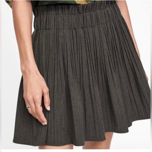 ZARA PLEATED PLAID SKIRT ELASTIC WAISTBAND IN SIZE SMALL - Picture 6 of 9